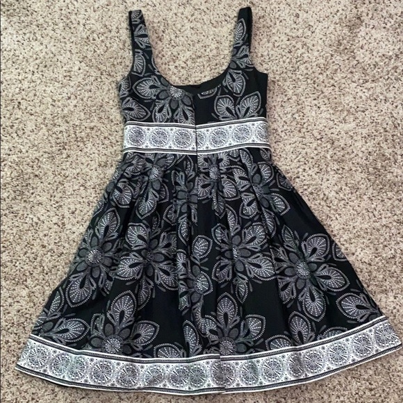 Maggy London Dress - Picture 3 of 7